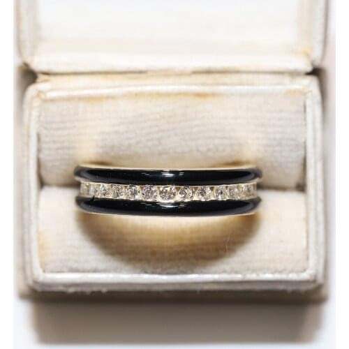 Pretty 14k Gold Victorian Antique Style New Made Natural Diamond Enamel Decorated Strong Band Ring