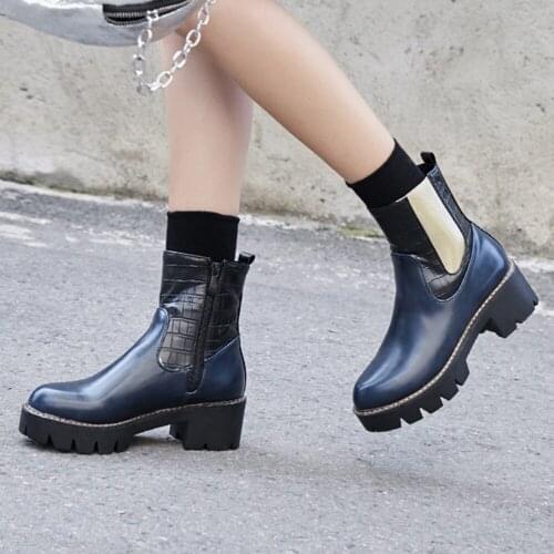 2021 Fashion New Womens Ankle Boots Round Toe Thick Platform Heeled Side Zip Woman Boot Punk Rock Style Big Size Shoes