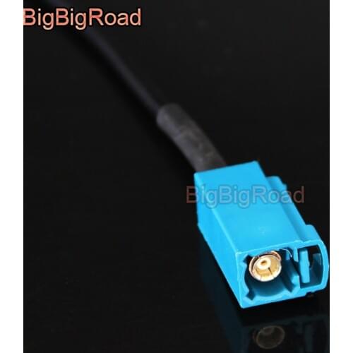 BigBigRoad Car Rear View Parking Camera Adapter Connector Wire For Mercedes Benz E series W212 W207 C207 W213 / C seires W204