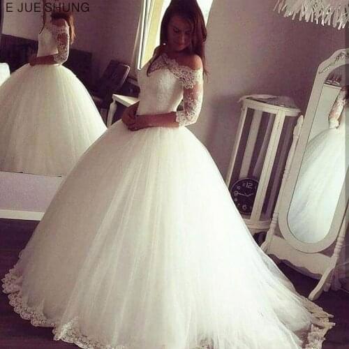 E JUE SHUNG White Lace Appliques Off the Shoulder Wedding Dresses 3/4 Sleeves Bride Dresses Ball Gown Wedding Gowns