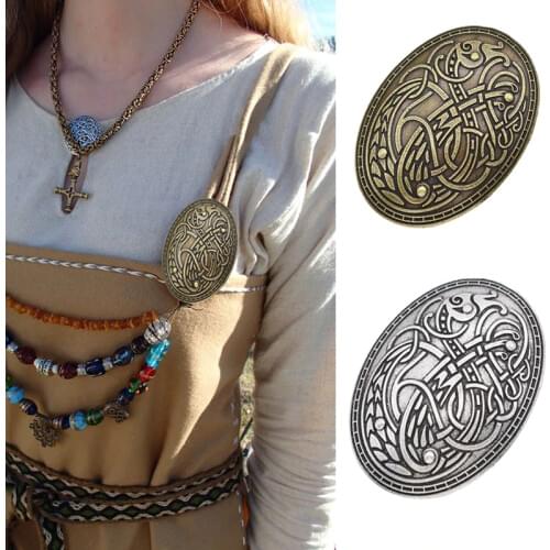 Viking Were wolf Carved Rune Ethnic Peace Brooch Totem Badge folk-custom color Cosplay Corsage Brooches Jewelry for women