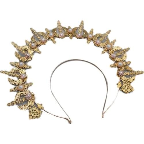 Lolita Halo Crown for Women Gothic Hollow Embossed Moon Tiara Vintage Pearl Decor Headwear Decorative Luxury Hair Hoop