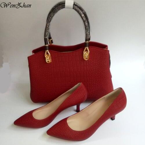 Red Color Soft Shoes Lower Heel 7cm Office Lady Shoes Match Well Fashion Medium Handbag Sets Factory Direct WENZHAN Style A93-24