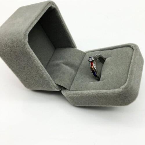 35pcs / Lot Square Flannel Ring Box Jewelry Box Wholesale Free Shipping