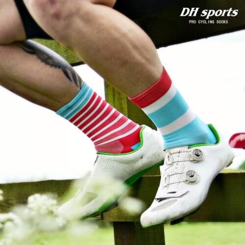 2018 New High Quality Professional Cycling Socks Comfortabl Road Bicycle Socks Outdoor Brand Racing Bike Compression