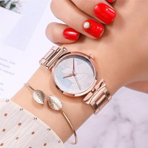 2020 New Ladies Watch Fashion Leaf Pattern Rose Gold Quartz Watch Steel Belt Fresh Ladies Watch Bracelet Montre Femme 2020