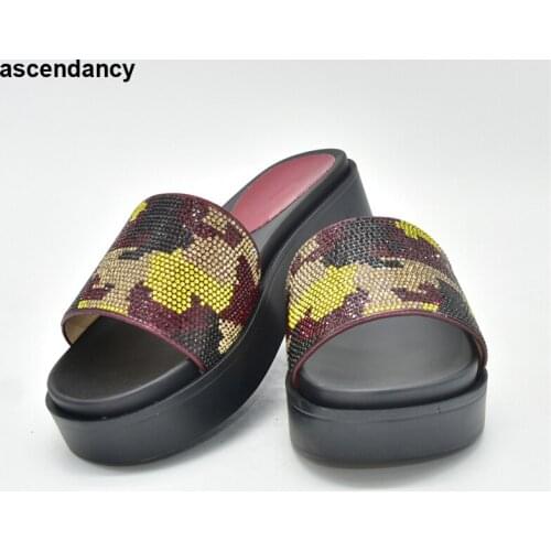 Latest Fashion African Nigerian Summer Banquet Fashion with Diamond and Diamond Popular Fashion Wedding Slipper Woman Low Heels