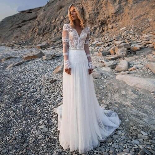 Beach Bohemian Wedding Dresses 2021 V Neck Long Sleeves Lace Appliques Dream Bridal Gowns Boho A Line Princess Gowns Plus Size