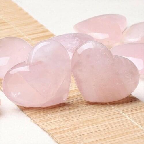 Heart Shaped Rose Pink Natural Quartz Crystal Stone Charm Carved Palm Love Healing stone for Diy Craft Jewelry Making
