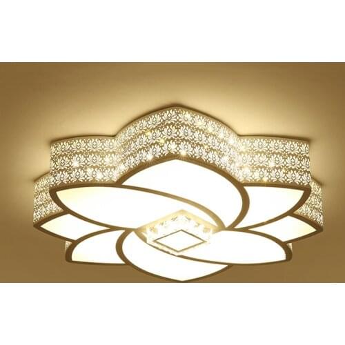 Modern Ceiling Lighting Creative Acrylic LED Ceiling Light Fixtures Flower Shape Avize White Light Fixtures Lamparas De Techo