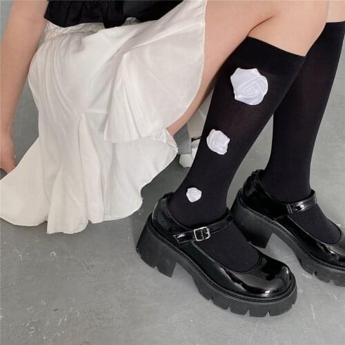 1 Pair Cute Medium Tube Velvet Socks Vintage Hand-made Three-dimensional Rose Flower Socks For Japanese Girls