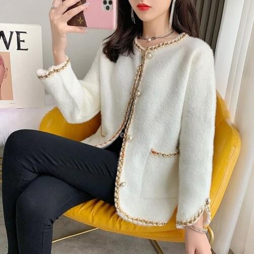 20668 (3 room 5 on a 7) film imitated mink collar pearl clasp long sleeve pocket knitting cardigan 49
