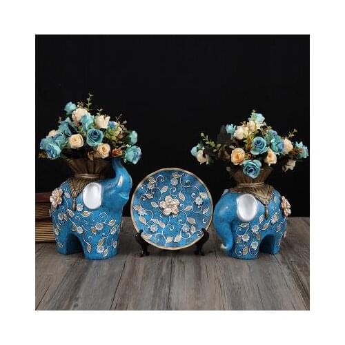 Beautiful elephant vases and plates, home office desktop decoration, beautiful gifts
