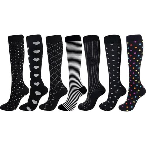 Elastic Outdoor Compression Magic Stockings Black Knee High Long Womens Mens Fitness Running Football Soccer Sports Heart Socks