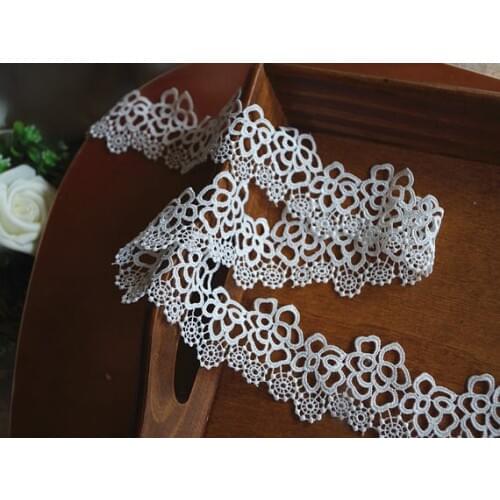 Off white lace trim, bridal trim lace, one yard, LT048VE