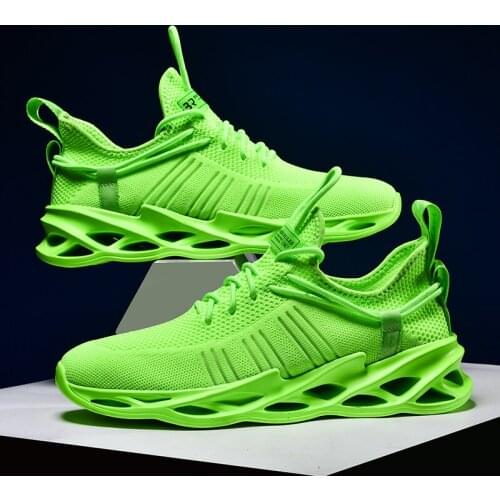 Sneakers Casual Mesh Breathable Training Shoes Non-slip Wear-resistant Lightweight Running Shoes Big Size Couple Footwear