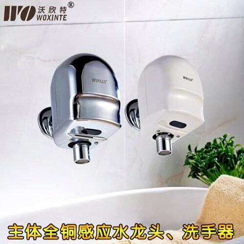 The automatic induction faucet is installed into the wall type hand washer, and the water enters after the DC battery is cooled