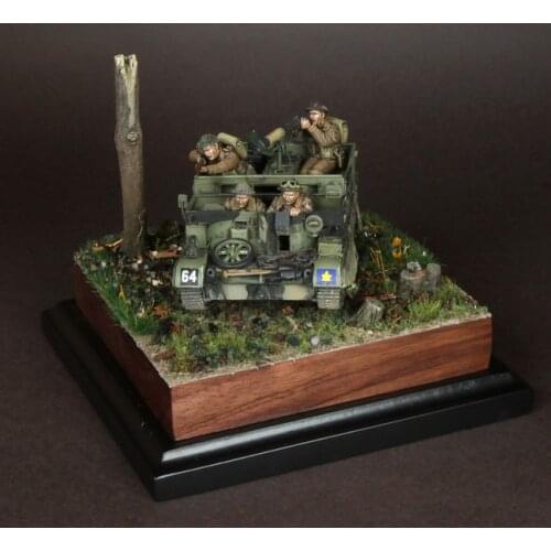 1/35 Resin Figure Model Kit Unassambled Unpainted//1163(4 figures，NO CAR,NO BASE)