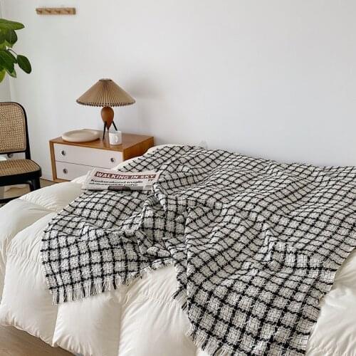 Nordic Style Plaid Blanket Spring Autumn Throw Blankets Thick Woolen Cloth Sofa Cover Bedspread On The Bed Tassel 150*200cm