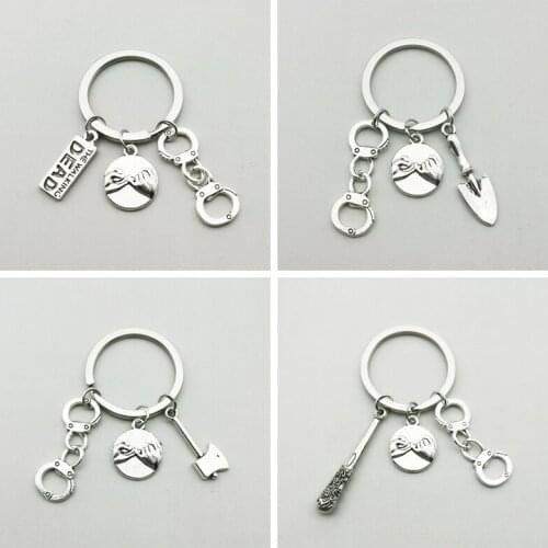 Fashion Charm The Walking Text Pendant Key Ring Handcuffs Shovel Axe Baseball Bat Model Keychain Man Bag Woman Gift Jewelry DIE