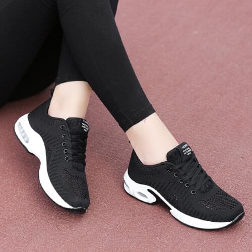2019 Women Vulcanized Shoes Chunky Sneakers Height Increasing Shoes Woman Casual Platform Shoes Comfort Air Cushion Basket Femme
