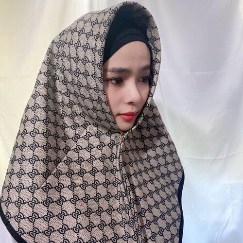 2 Colors 90*90cm twill silk scarf letter Z painting for women silk bandana medium square fashion wrap hijab shawl gift for lady