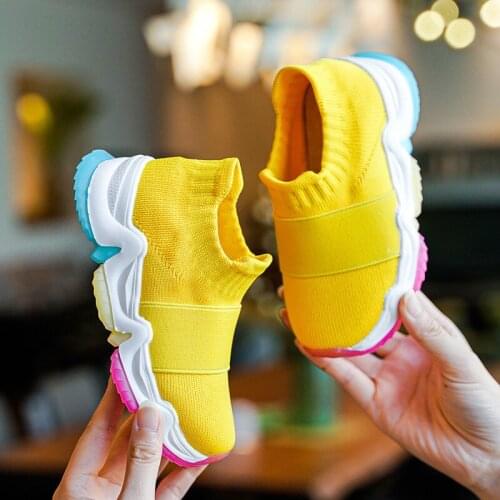 2021 Spring Childrens Sports Shoes Girls Sneakers Fashion Rainbow Sole Children Socks Shoes Mesh Breathable Girls Running Shoes