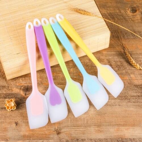 Translucent large spatula Cake spatula Silicone cream baking non-stick butter Spatula heat-resistant kitchen pastry tool