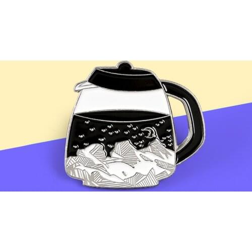 Starry Night Peak Coffee Pot Teapot Brooches Custom Enamel Pin Mountain Moon Stars Brooch Lapel Badges Women Pins Fun Jewelry