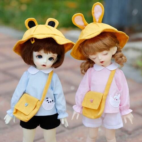 1/6 YOSD SD BJD Doll Clothes 4pcs=Shirt+short pant+Hat+ bag Lovely Kindergarten Uniform Fashion 30cm Doll Accessories