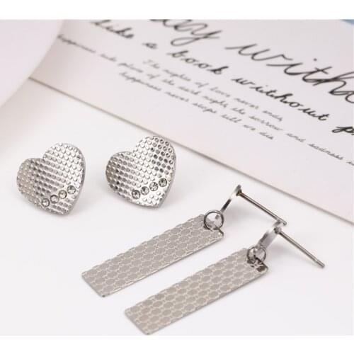 OUFEI Stud Earrings 2020 Fashion Jewelry Accessories Stainless Steel Earrings For Women Small Heart Earrings Set