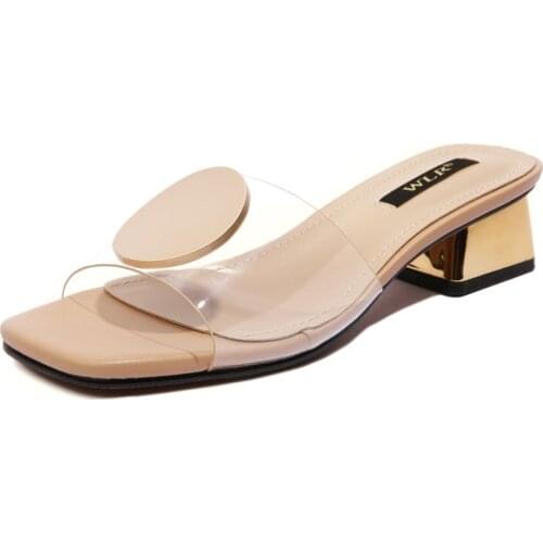 Luxury Flip Flops Women Clear Sandals Beach Shoes Ladies Transparent Sandalias Metal Decorate Open Toe Gladiator Sandals Female