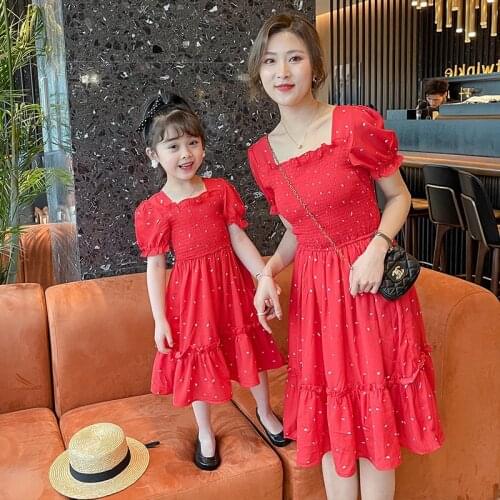 Mother And Daughter Dress Wave Point Red Neckline Lace Square Collar Splicing Cupcake Dresses for Girl Kids Clothes Girls