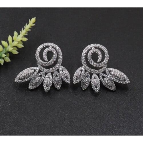 Lanyika Fashion Jewelry Exquisite Bird Tail Feather Spiral Earrings Stud Micro Paved Wedding Engagement Luxury Ear ring Gift