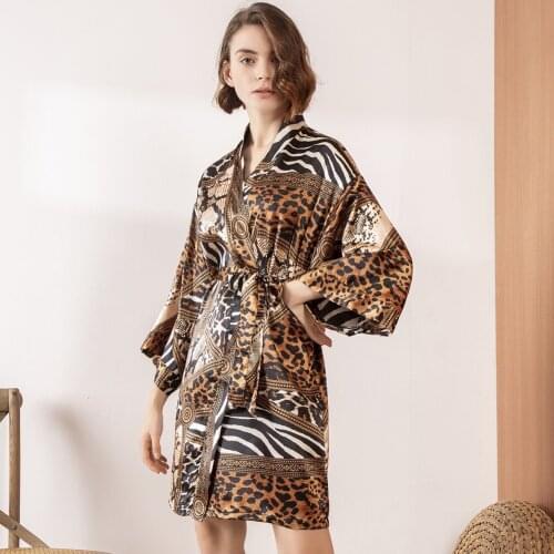 Autumn Product Imitation Silk Ladies Single Robe Pajamas Homewear, Printed Wide Version Long-sleeved Bandage Outer Single Robe