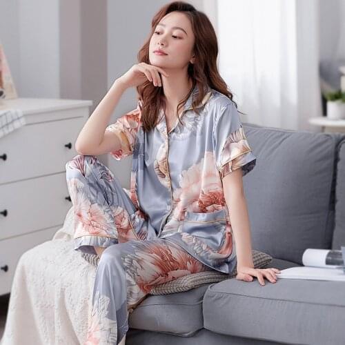 Two-piece Short-sleeved Feminine Pajamas, Cardigan Single-breasted Female Ice Silk Home Service Silk Suit Winter Family Pajamas