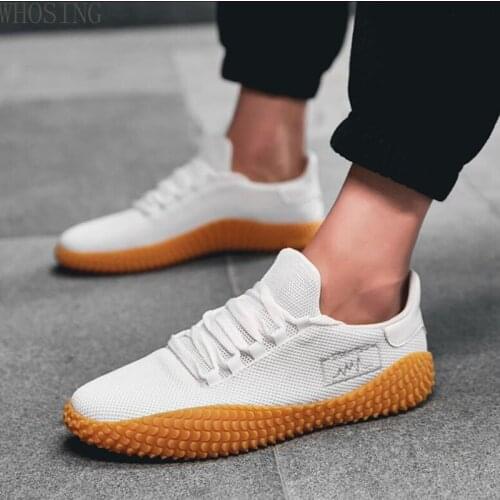 Men Casual Shoes 2021 New Spring Summer Ultra-light Sneakers For Men Fashion Mesh Breathable Vulcanized Shoes Male White Shoes