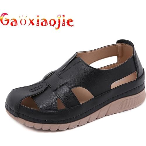 Autumn 2020 Retro Sandals Woman Wedge Heel Car Suture Light Elastic Rubber Hollow Mother Shoes Soft Non-slip Single Shoes Woman