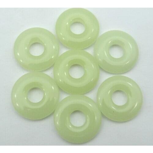 30mm Natural sone Glow in the Dark Quartz crystal moonstone Fluorescent circle donut pendant for diy Jewelry making necklace1pc