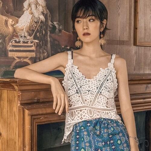 Women Spaghetti Strap Tank Top Summer Autumn Sexy Slim Lace Vest Hollow Out Elegant Tops Ladies Sleeveless Short Shirts DD2382
