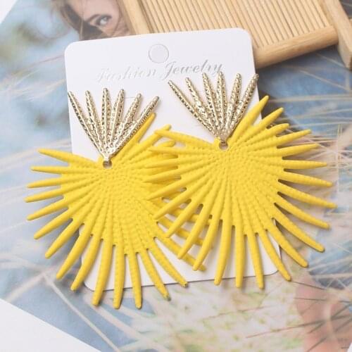 5 Colors Retro Leaf Flower Heart Drop Earring Punk European and American Exaggerated Metal Geometric Brincos Wedding Jewelry