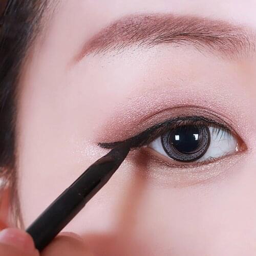 50pcs Disposable Eyeliner Brush Eye shadow Applicator Fine Point Eye Liner Pens Lip Liner brushs Applicator Makeup Tool Set