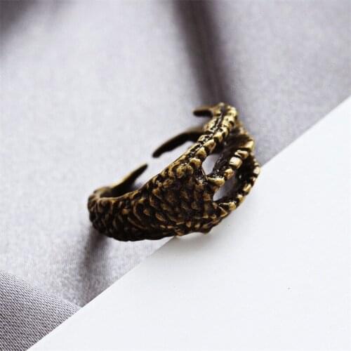 Vintage Exaggerated Eagle Claw Ring Gothic Punk Black Gold Ring for Women Men Nightclub Cool Jewelry Adjustable Size