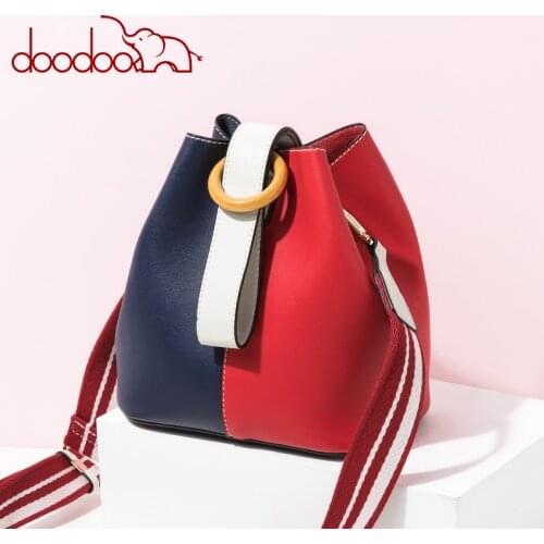 Hot sell women fashion pu bucket shoulder bags with the wristband patchwork 2 colors D7557