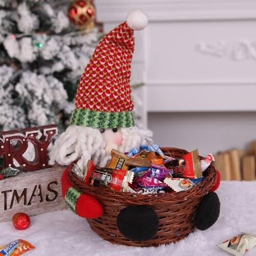 Christmas decorations Christmas rattan candy baskets Christmas scene decoration