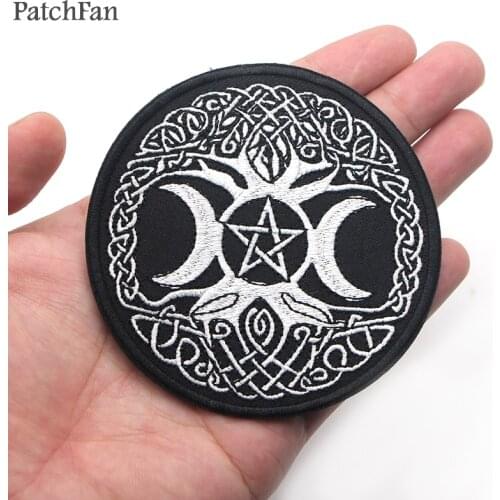5pcs/lot Patchfan Triple Moon Goddess Patches DIY Embroidered badges Iron/Sew on hat bag shoe Applique Home Garden A0792