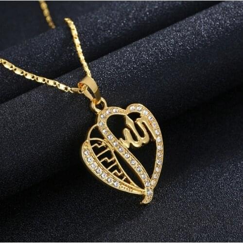 Shiny Zircon Inlaid Gold Heart Shaped Pendant Necklace with Muslim Allah Character Religion Necklace