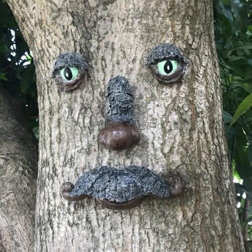 Bits and Pieces Old Man Tree Hugger Garden Peeker Yard Art Outdoor Tree Hugger Sculpture Whimsical Tree Face Garden Decoration