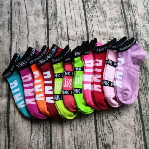 2020 wholesale Hot PINK socks new unisex cotton mix random color not can choose Harajuku(pink) letters Happy sport ankle Sock