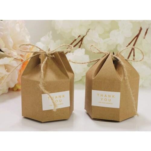 50pcs Creative Kraft Paper Candy Gift Boxes Lantern Hexagon Wedding Favors Cake Gift Packaging Boxes Dragees Bags Birthday Decor